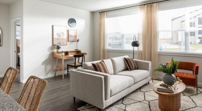 Building Photo - 12111 S Main St