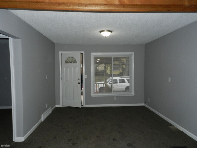 Building Photo - 2 br, 1 bath House - 4573 3rd St