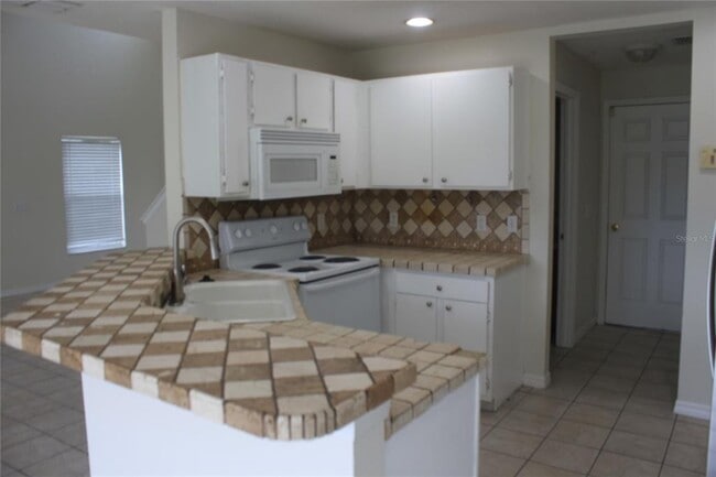 Building Photo - 213 Southbridge Cir