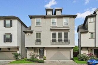 Building Photo - 9611 Knights Station Dr