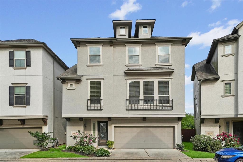 Foto principal - 9611 Knights Station Dr