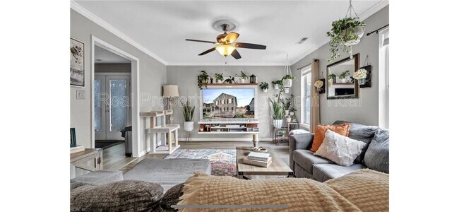 Foto del edificio - 1070 Joyner St