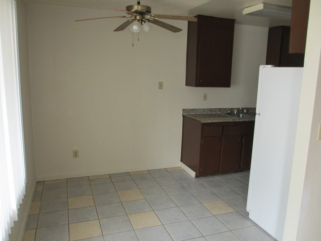 Foto del edificio - 3142 Lawrence Rd