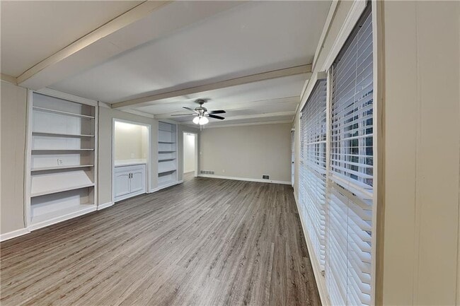 Building Photo - 3350 Turtle Lake Club Dr SE