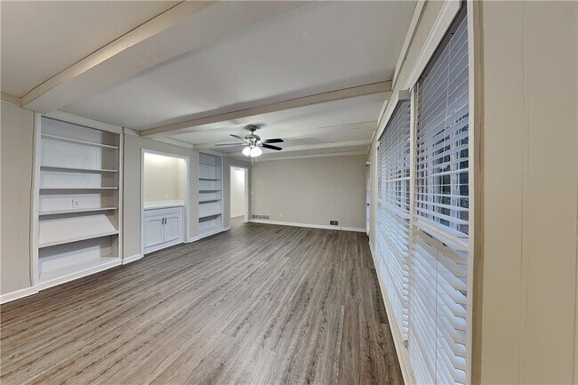 Foto del edificio - 3350 Turtle Lake Club Dr SE