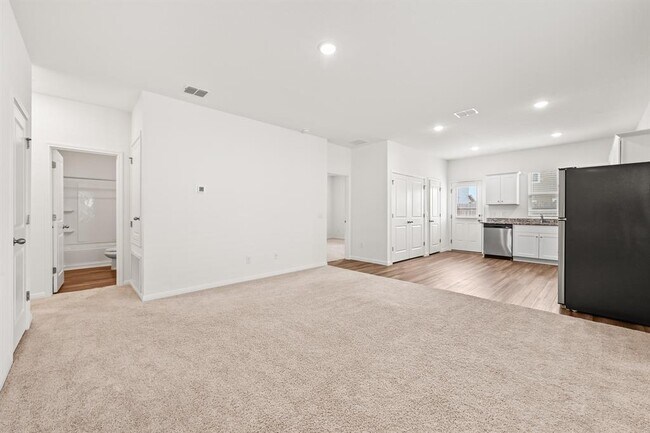 Foto del edificio - 473 Thistle Ln