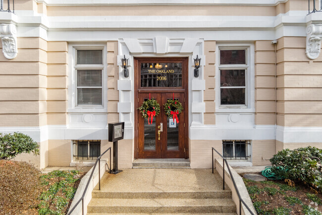 Entrance - The Oakland Condos