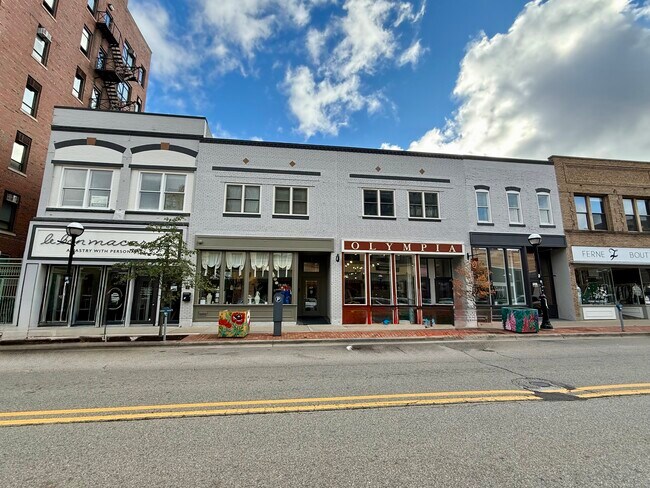 Foto del edificio - 215 S 4th Ave