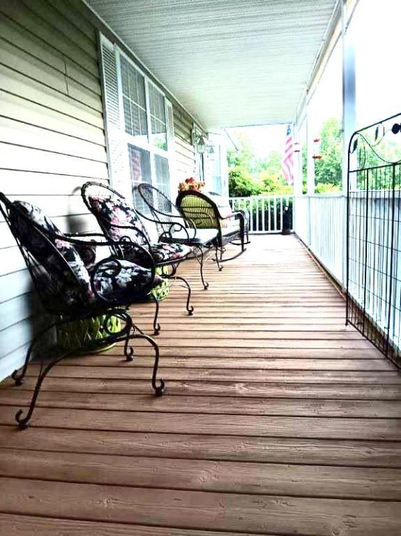 Foto del edificio - 144 Highview Dr