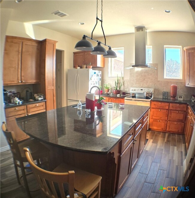 Foto del edificio - 8004 Ridgeway Ct
