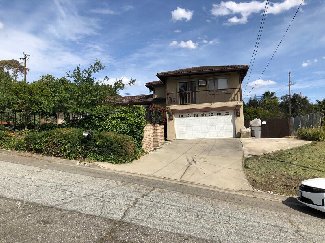 Primary Photo - 3772 Marchant Dr