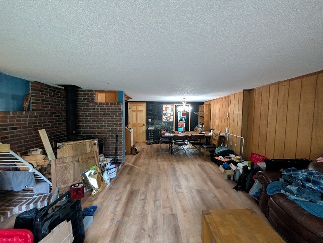 Building Photo - 52 Orris Rd