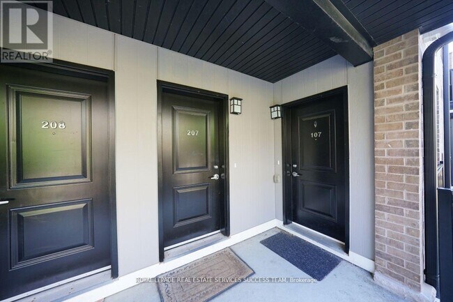 Photo du bâtiment - 1208 Main St E