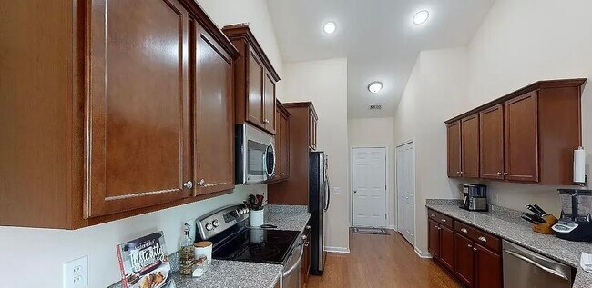 Foto del edificio - 1 Bradford Ct