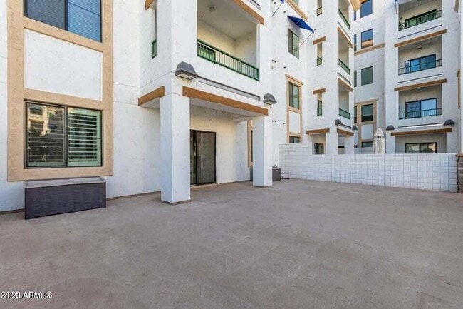 Building Photo - 2511 W Queen Creek Rd