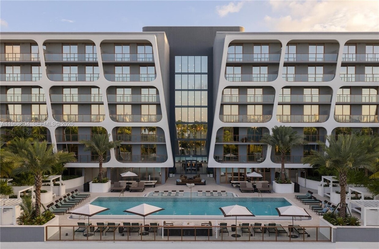 Photo - 3900 Alton Rd (Miami Beach, FL)