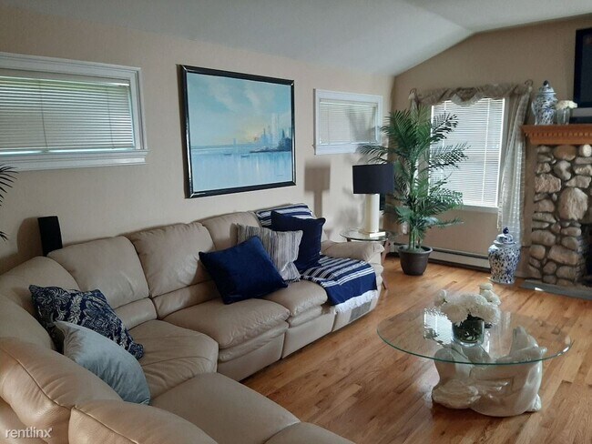 Building Photo - 3 br, 2 bath House - 41 Lyndale Ct