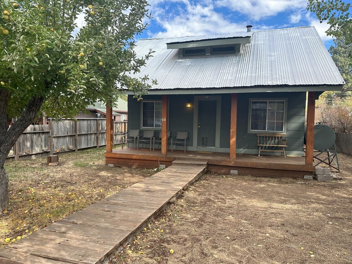 Primary Photo - 3 Bedroom 1 Bath House