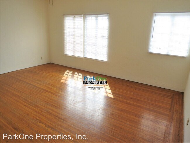 Building Photo - 2045 Clinton Ave