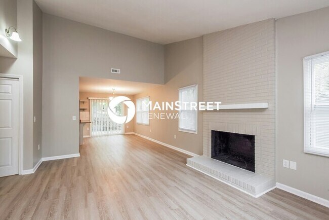 Foto del edificio - 4 Bedroom Pet-Friendly Home in Charlotte, ...