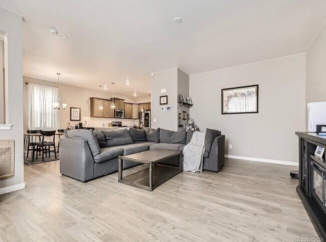 Foto del edificio - 723 Quatar St