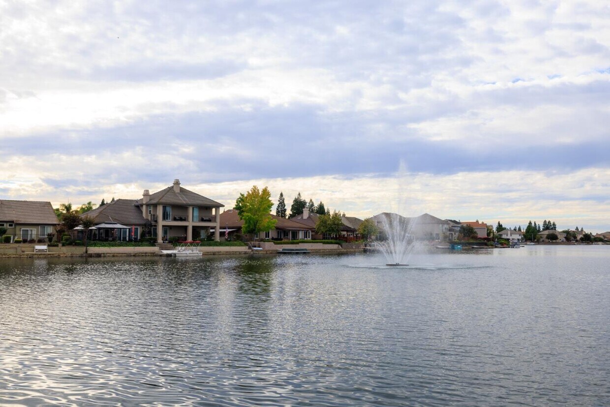Primary Photo - 3373 Marina Cove Cir