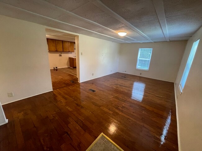 Foto del edificio - 1030 Rutledge Ln