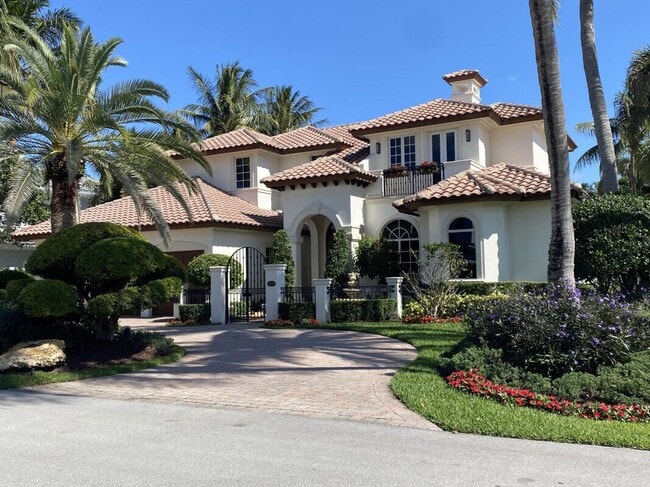 Building Photo - 2280 Queen Palm Rd