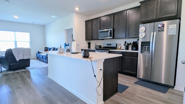 Building Photo - 1194 Woodlily Ln
