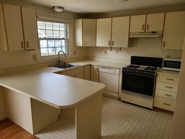 Foto del edificio - 48 Lochmere Ln