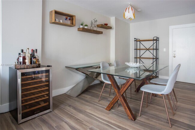 Foto del edificio - 1345 Lincoln Rd