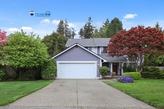 Building Photo - 5208 43rd Ct SE