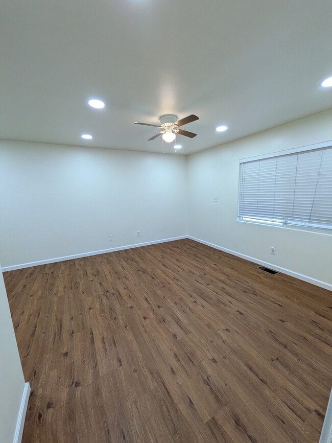 Building Photo - 2657 C St