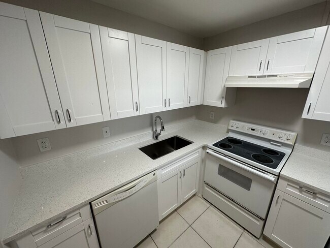 Foto del edificio - 9355 SW 8th St