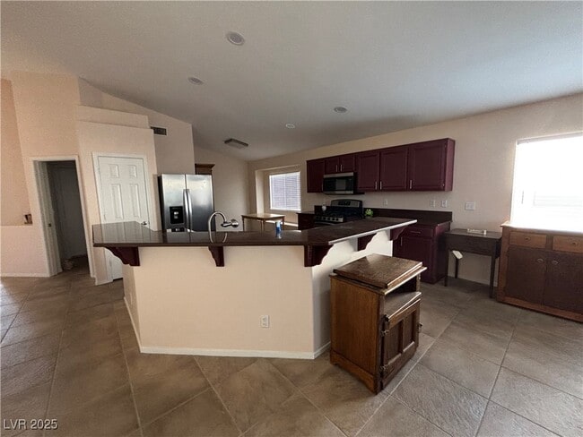 Building Photo - 3193 Castle Canyon Ave