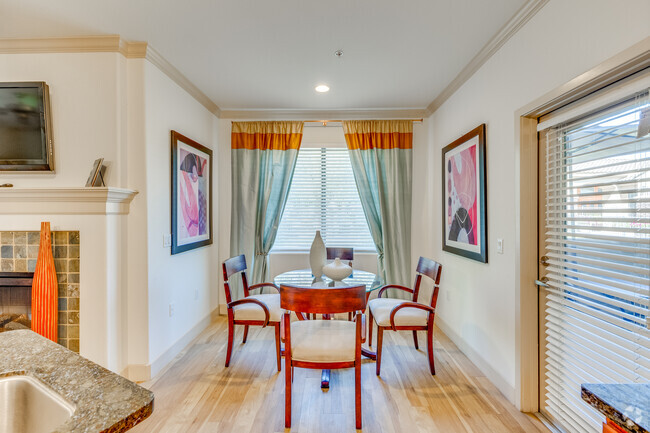 2BR, 2BA - 1122SF - Dining Room - Canyon Crossroads