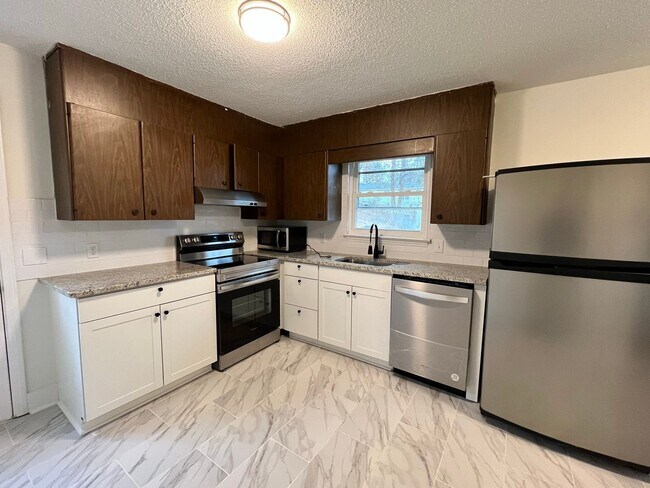 Foto del edificio - Newly renovated 3bed/2bath in east ridge f...