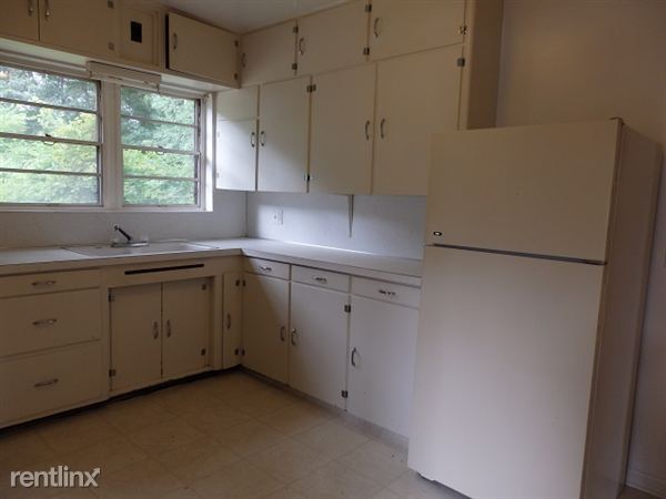 Building Photo - 625 Wesley Ave