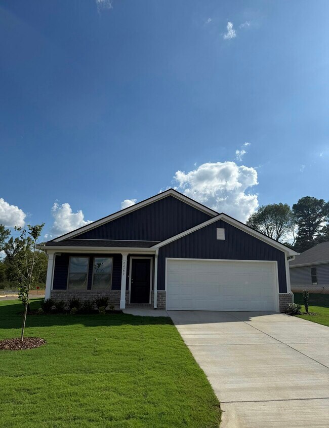 Foto principal - 22587 Dashwood Ln