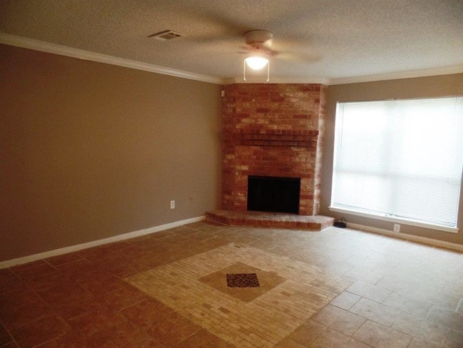 Building Photo - 1829 Witte Rd