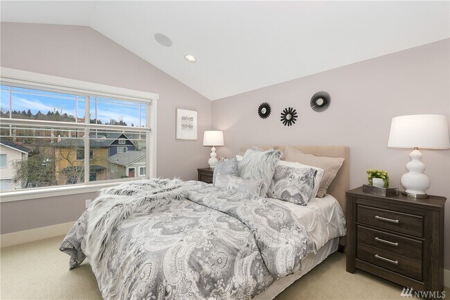 Foto del edificio - 3324 Wetmore Ave S