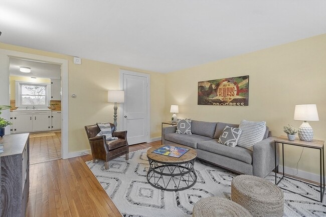 Photo - 50 Spruce St House