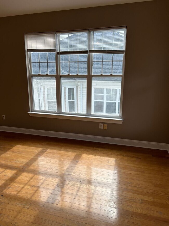 Foto del edificio - 2 Bedroom 2 Bathroom Condo in Charlotte