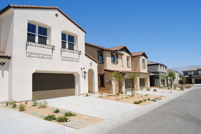 Foto del edificio - 76336 Oxford Ln