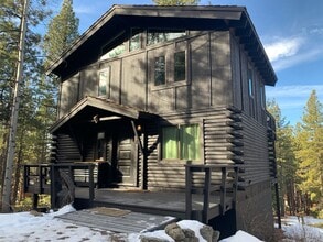 Building Photo - 3739 Terrace Dr