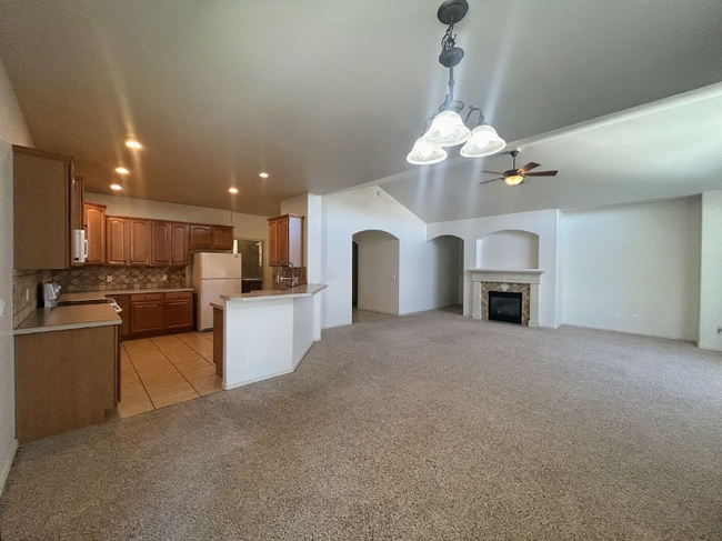 Building Photo - 492 Shadetree Trail