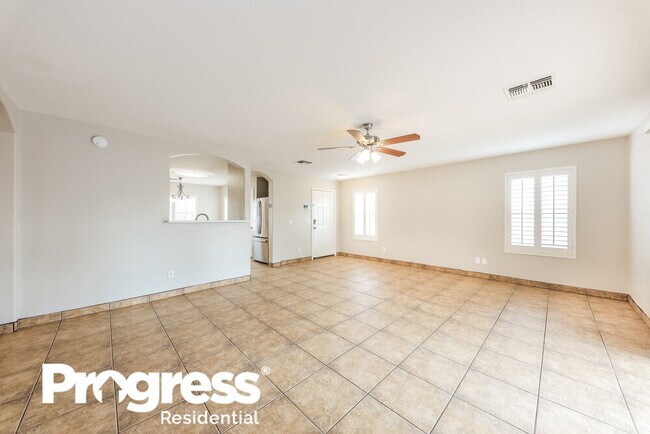 Building Photo - 8545 W Echo Ln