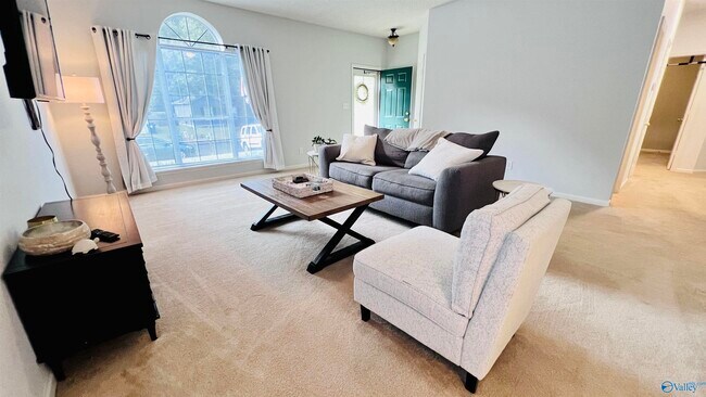 Foto del edificio - 407 River Bend Dr SW