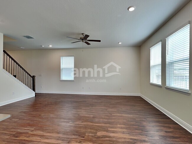 Foto del edificio - 27273 St Andrews Ave