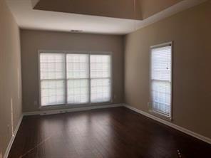 Building Photo - 2815 Stillwater Park Dr NE